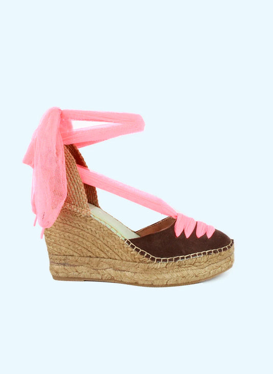 ALPARGATA CUÑA ALTA MARRONES CON TUL CORAL MERIDIAN 13