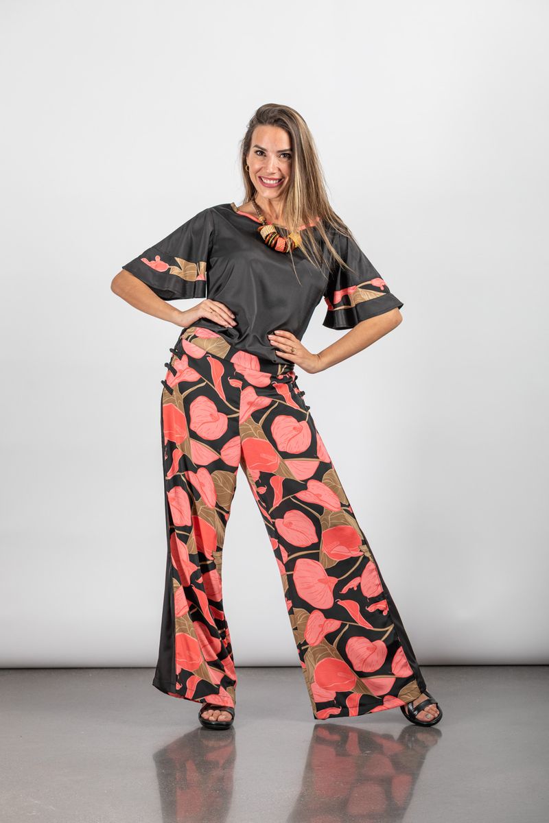 TOP LISO CON MANGA BARNS NEGRO OKEEFFE