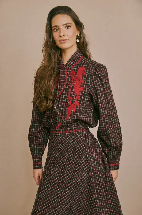 FALDA BORDADA ESTAMPADO CUADROS